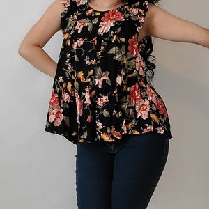 American Eagle Flower Pattern Blouse Size Small